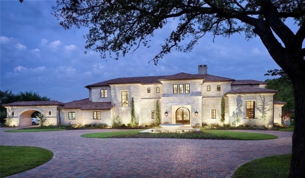 690 S Peytonville Avenue, Southlake, TX 76092, 5 Bedrooms Bedrooms, ,6 BathroomsBathrooms,Residential,For Sale,690 S Peytonville Avenue,20878672