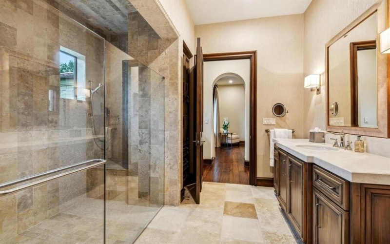 690 S Peytonville Avenue, Southlake, TX 76092, 5 Bedrooms Bedrooms, ,6 BathroomsBathrooms,Residential,For Sale,690 S Peytonville Avenue,20878672