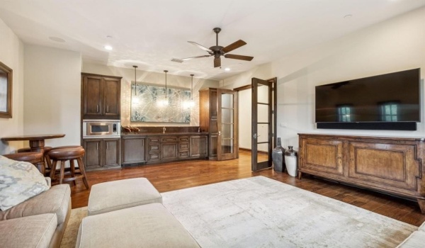 690 S Peytonville Avenue, Southlake, TX 76092, 5 Bedrooms Bedrooms, ,6 BathroomsBathrooms,Residential,For Sale,690 S Peytonville Avenue,20878672
