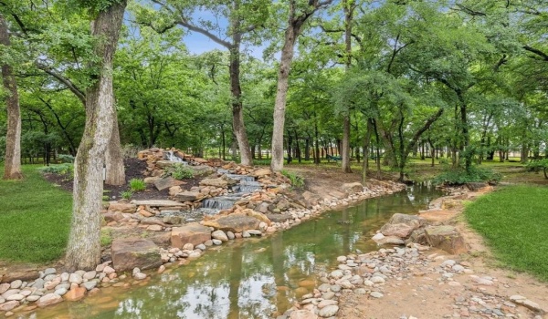 690 S Peytonville Avenue, Southlake, TX 76092, 5 Bedrooms Bedrooms, ,6 BathroomsBathrooms,Residential,For Sale,690 S Peytonville Avenue,20878672