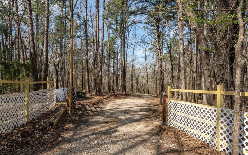 448 Private Road 6685, Hawkins, TX 75765, 4 Bedrooms Bedrooms, ,5 BathroomsBathrooms,Residential,For Sale,448 Private Road 6685,20878727