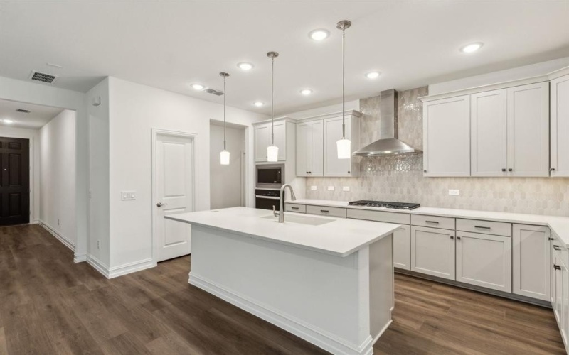 348 Brooklawn Avenue, Little Elm, TX 76227, 5 Bedrooms Bedrooms, ,5 BathroomsBathrooms,Residential,For Sale,348 Brooklawn Avenue,20877169