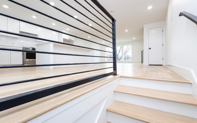 1612 Grigsby Avenue #102, Dallas, TX 75204, 2 Bedrooms Bedrooms, ,2 BathroomsBathrooms,Residential Lease,For Rent,1612 Grigsby Avenue,20879233