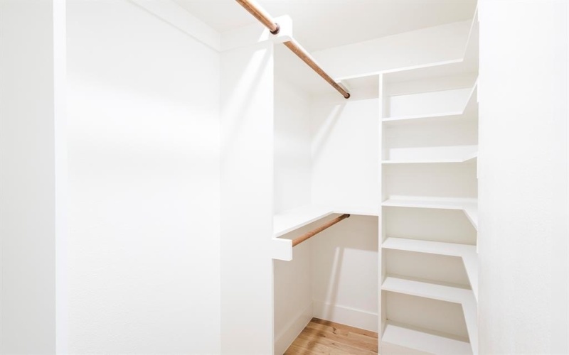 1612 Grigsby Avenue #102, Dallas, TX 75204, 2 Bedrooms Bedrooms, ,2 BathroomsBathrooms,Residential Lease,For Rent,1612 Grigsby Avenue,20879233