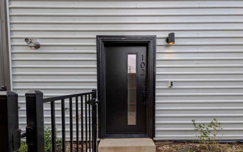 1612 Grigsby Avenue #102, Dallas, TX 75204, 2 Bedrooms Bedrooms, ,2 BathroomsBathrooms,Residential Lease,For Rent,1612 Grigsby Avenue,20879233