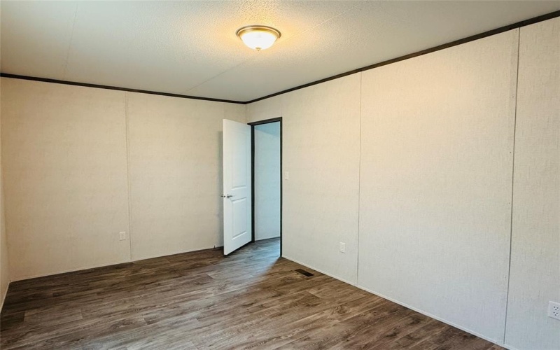 3003 Elmwood Drive, Granbury, TX 76048, 3 Bedrooms Bedrooms, ,2 BathroomsBathrooms,Residential,For Sale,3003 Elmwood Drive,20877208