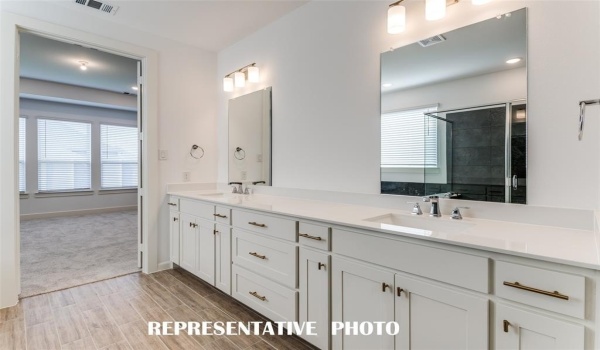6916 Crystal Springs Drive, McKinney, TX 75070, 4 Bedrooms Bedrooms, ,3 BathroomsBathrooms,Residential,For Sale,6916 Crystal Springs Drive,20879392