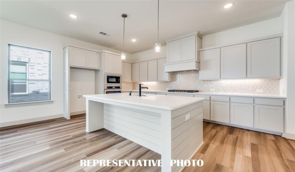 6912 Crystal Springs Drive, McKinney, TX 75070, 3 Bedrooms Bedrooms, ,3 BathroomsBathrooms,Residential,For Sale,6912 Crystal Springs Drive,20879399
