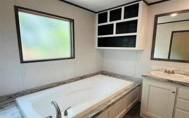 3005 Elmwood Drive, Granbury, TX 76048, 3 Habitaciones Habitaciones , ,2 BañosBaños,Residential,En Venta,3005 Elmwood Drive,20877258