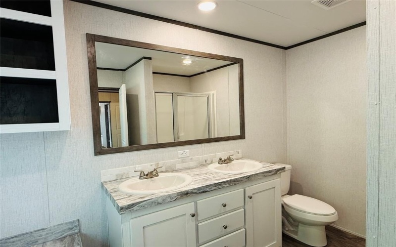 3005 Elmwood Drive, Granbury, TX 76048, 3 Habitaciones Habitaciones , ,2 BañosBaños,Residential,En Venta,3005 Elmwood Drive,20877258