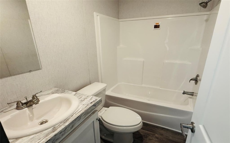 3005 Elmwood Drive, Granbury, TX 76048, 3 Habitaciones Habitaciones , ,2 BañosBaños,Residential,En Venta,3005 Elmwood Drive,20877258