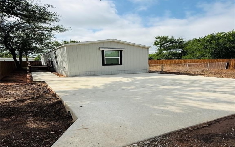 3005 Elmwood Drive, Granbury, TX 76048, 3 Habitaciones Habitaciones , ,2 BañosBaños,Residential,En Venta,3005 Elmwood Drive,20877258