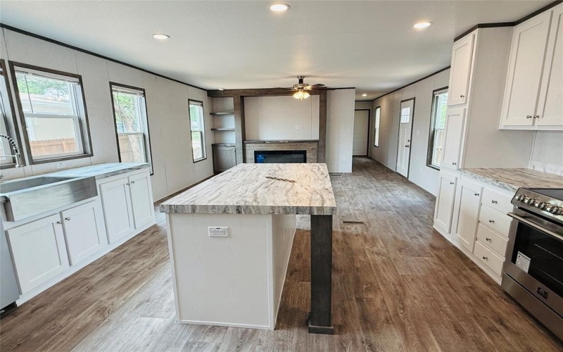 3005 Elmwood Drive, Granbury, TX 76048, 3 Habitaciones Habitaciones , ,2 BañosBaños,Residential,En Venta,3005 Elmwood Drive,20877258