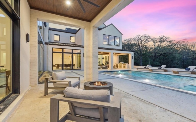 1817 Creekview Court, Argyle, TX 76226, 5 Bedrooms Bedrooms, ,7 BathroomsBathrooms,Residential,For Sale,1817 Creekview Court,20879427