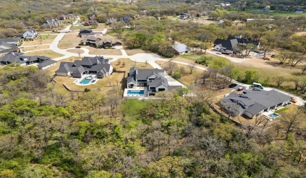 1817 Creekview Court, Argyle, TX 76226, 5 Bedrooms Bedrooms, ,7 BathroomsBathrooms,Residential,For Sale,1817 Creekview Court,20879427