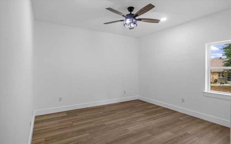 16022 Red Oak Road, Tyler, TX 75707, 4 Bedrooms Bedrooms, ,2 BathroomsBathrooms,Residential,For Sale,16022 Red Oak Road,20879885