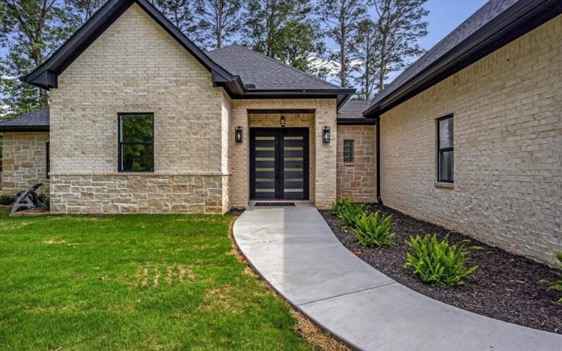 16022 Red Oak Road, Tyler, TX 75707, 4 Bedrooms Bedrooms, ,2 BathroomsBathrooms,Residential,For Sale,16022 Red Oak Road,20879885