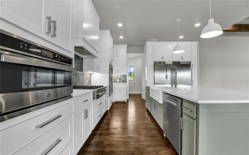 300 Tiara Trail, Fort Worth, TX 76108, 4 Bedrooms Bedrooms, ,5 BathroomsBathrooms,Residential Lease,For Rent,300 Tiara Trail,20879505