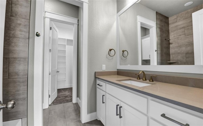300 Tiara Trail, Fort Worth, TX 76108, 4 Bedrooms Bedrooms, ,5 BathroomsBathrooms,Residential Lease,For Rent,300 Tiara Trail,20879505