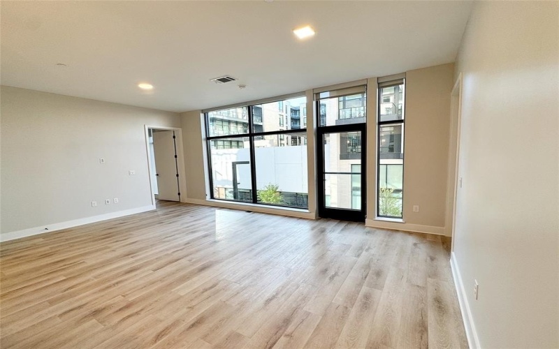 833 Van Cliburn Way #3005, Fort Worth, TX 76107, 2 Habitaciones Habitaciones , ,2 BañosBaños,Residential Lease,En Alquiler,833 Van Cliburn Way,20879528