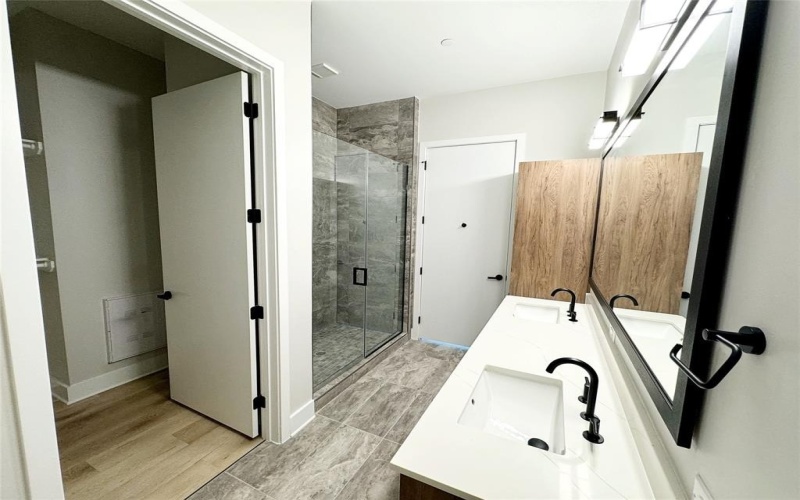833 Van Cliburn Way #3005, Fort Worth, TX 76107, 2 Habitaciones Habitaciones , ,2 BañosBaños,Residential Lease,En Alquiler,833 Van Cliburn Way,20879528