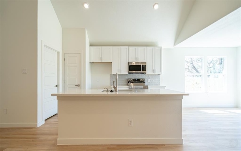 924 Bosque River Drive, Granbury, TX 76048, 3 Bedrooms Bedrooms, ,2 BathroomsBathrooms,Residential,For Sale,924 Bosque River Drive,20877451