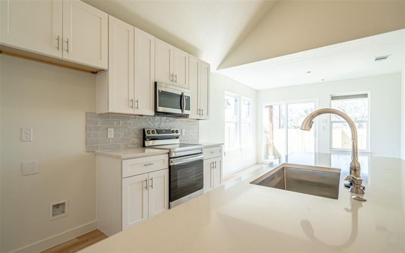 924 Bosque River Drive, Granbury, TX 76048, 3 Bedrooms Bedrooms, ,2 BathroomsBathrooms,Residential,For Sale,924 Bosque River Drive,20877451
