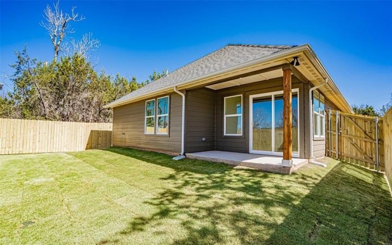 924 Bosque River Drive, Granbury, TX 76048, 3 Bedrooms Bedrooms, ,2 BathroomsBathrooms,Residential,For Sale,924 Bosque River Drive,20877451