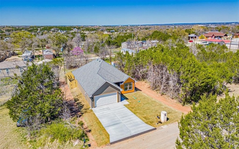 924 Bosque River Drive, Granbury, TX 76048, 3 Bedrooms Bedrooms, ,2 BathroomsBathrooms,Residential,For Sale,924 Bosque River Drive,20877451