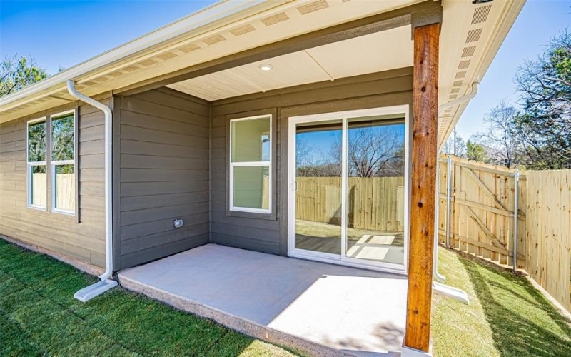 924 Bosque River Drive, Granbury, TX 76048, 3 Bedrooms Bedrooms, ,2 BathroomsBathrooms,Residential,For Sale,924 Bosque River Drive,20877451