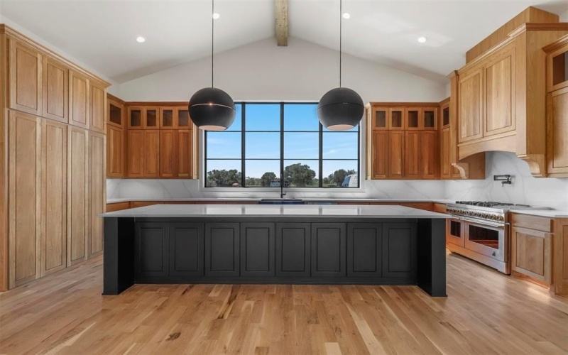 12 Crocket Valley Court, Strawn, TX 76475, 4 Bedrooms Bedrooms, ,5 BathroomsBathrooms,Residential,For Sale,12 Crocket Valley Court,20879699