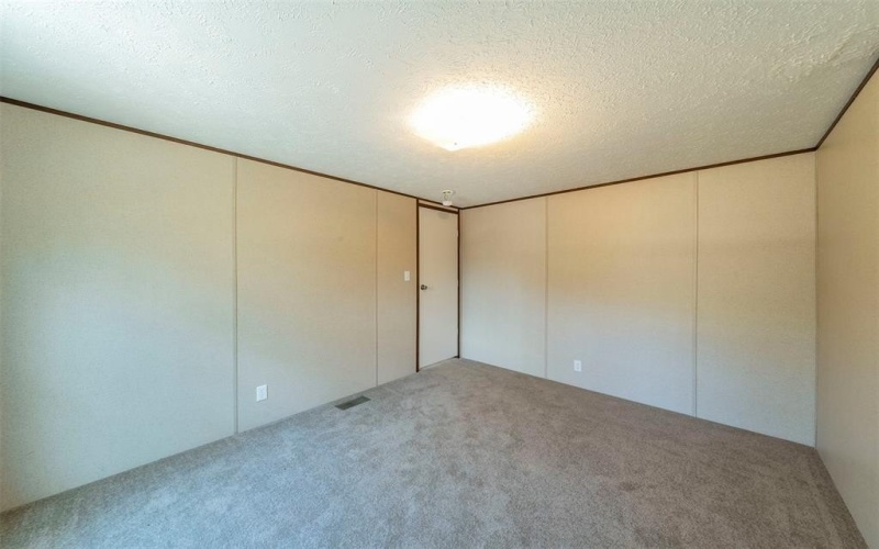 15139 Woods North Drive, Kemp, TX 75143, 3 Bedrooms Bedrooms, ,2 BathroomsBathrooms,Residential,For Sale,15139 Woods North Drive,20879788