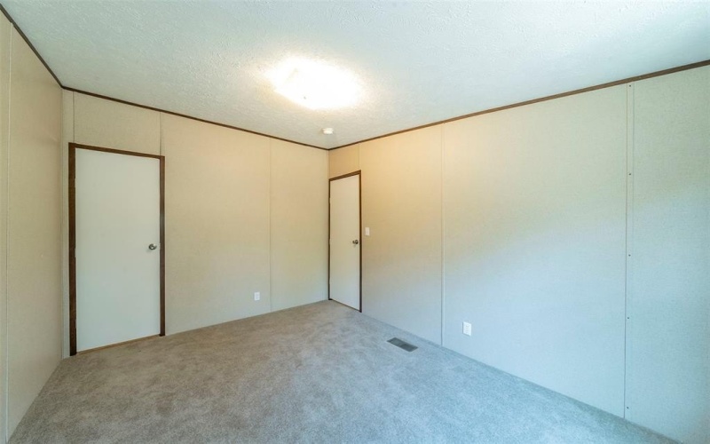 15139 Woods North Drive, Kemp, TX 75143, 3 Bedrooms Bedrooms, ,2 BathroomsBathrooms,Residential,For Sale,15139 Woods North Drive,20879788