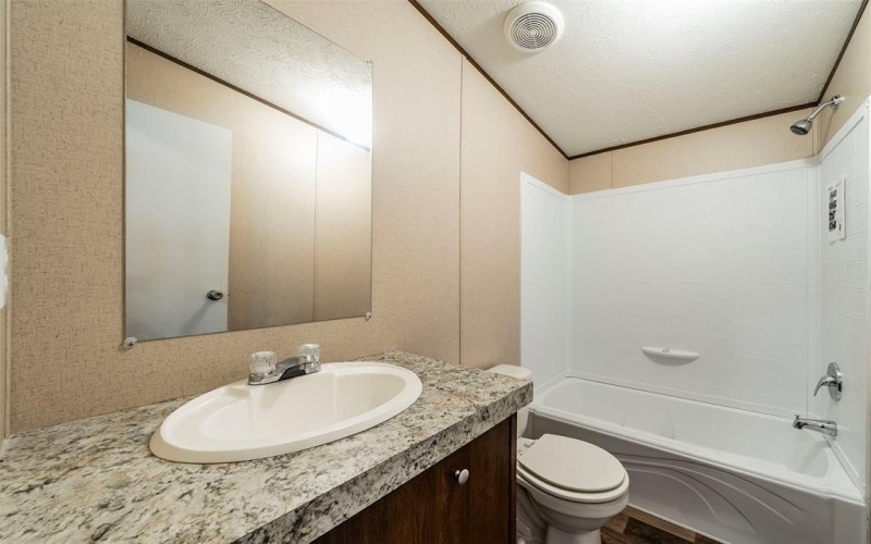 15139 Woods North Drive, Kemp, TX 75143, 3 Bedrooms Bedrooms, ,2 BathroomsBathrooms,Residential,For Sale,15139 Woods North Drive,20879788