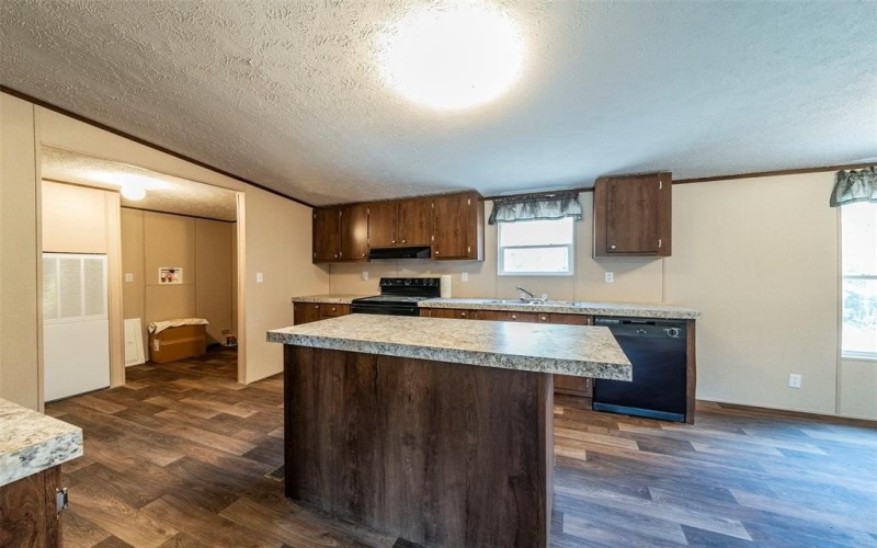 15139 Woods North Drive, Kemp, TX 75143, 3 Bedrooms Bedrooms, ,2 BathroomsBathrooms,Residential,For Sale,15139 Woods North Drive,20879788