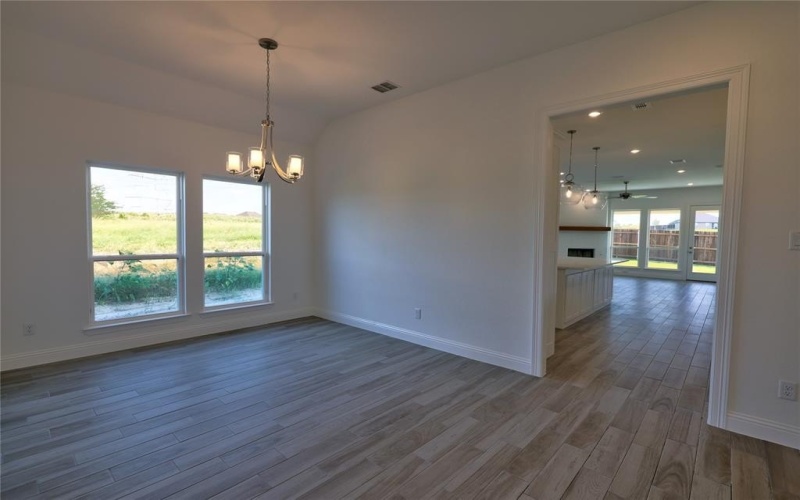 10171 blue jay Lane, Benbrook, TX 76126, 4 Bedrooms Bedrooms, ,3 BathroomsBathrooms,Residential,For Sale,10171 blue jay Lane,20879843