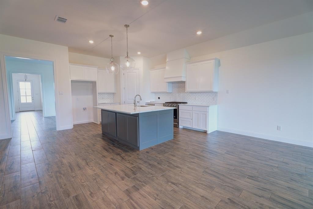 7231 VelvetLeaf, Benbrook, TX 76126, 4 Bedrooms Bedrooms, ,3 BathroomsBathrooms,Residential,For Sale,7231 VelvetLeaf,20879853