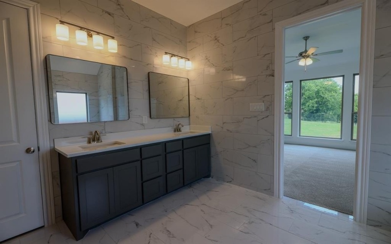 7231 VelvetLeaf, Benbrook, TX 76126, 4 Bedrooms Bedrooms, ,3 BathroomsBathrooms,Residential,For Sale,7231 VelvetLeaf,20879853