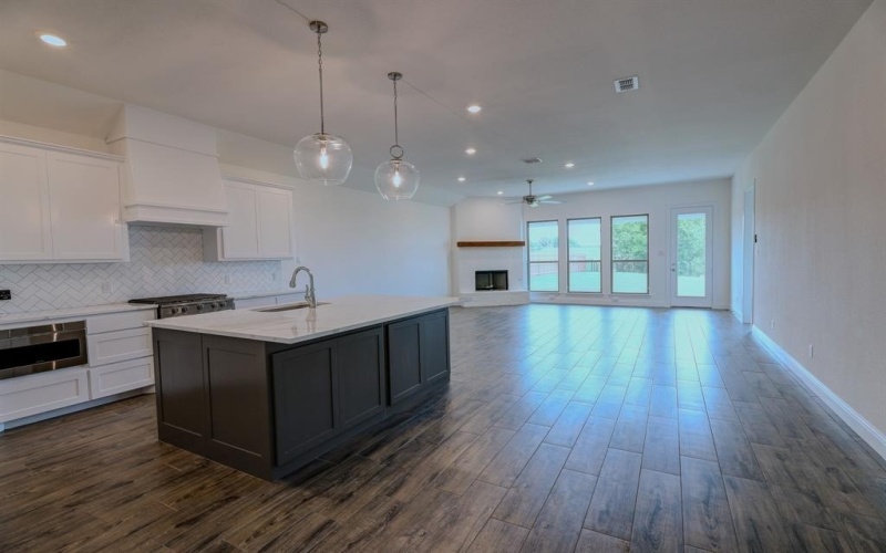 7231 VelvetLeaf, Benbrook, TX 76126, 4 Bedrooms Bedrooms, ,3 BathroomsBathrooms,Residential,For Sale,7231 VelvetLeaf,20879853