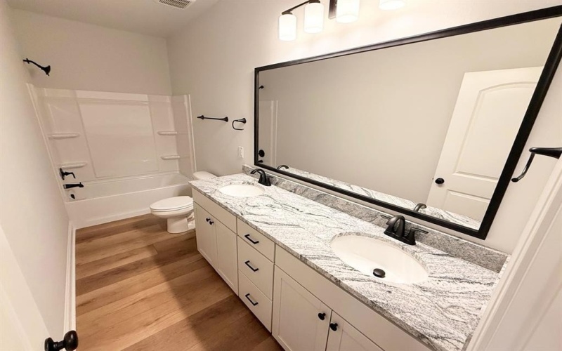 234 Woodcrest Drive, Stonewall, LA 71078, 4 Habitaciones Habitaciones , ,3 BañosBaños,Residential,En Venta,234 Woodcrest Drive,20879876