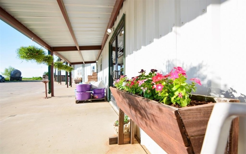 201 S Mcduff Street, Grandview, TX 76050, ,Commercial Sale,En Venta,201 S Mcduff Street,20877646