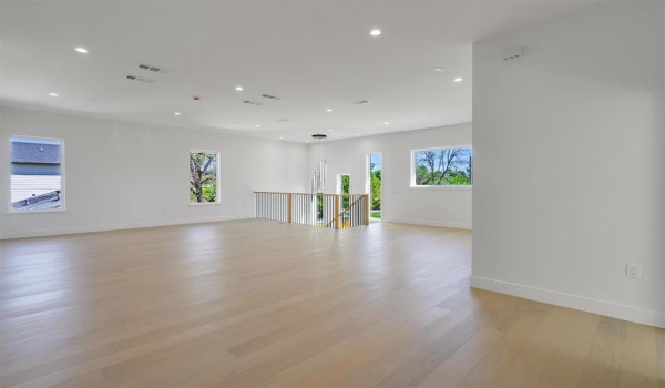 3813 Cortez Drive, Dallas, TX 75220, 5 Habitaciones Habitaciones , ,3 BañosBaños,Residential,En Venta,3813 Cortez Drive,20877690