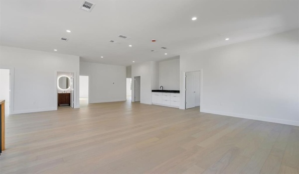 3813 Cortez Drive, Dallas, TX 75220, 5 Habitaciones Habitaciones , ,3 BañosBaños,Residential,En Venta,3813 Cortez Drive,20877690