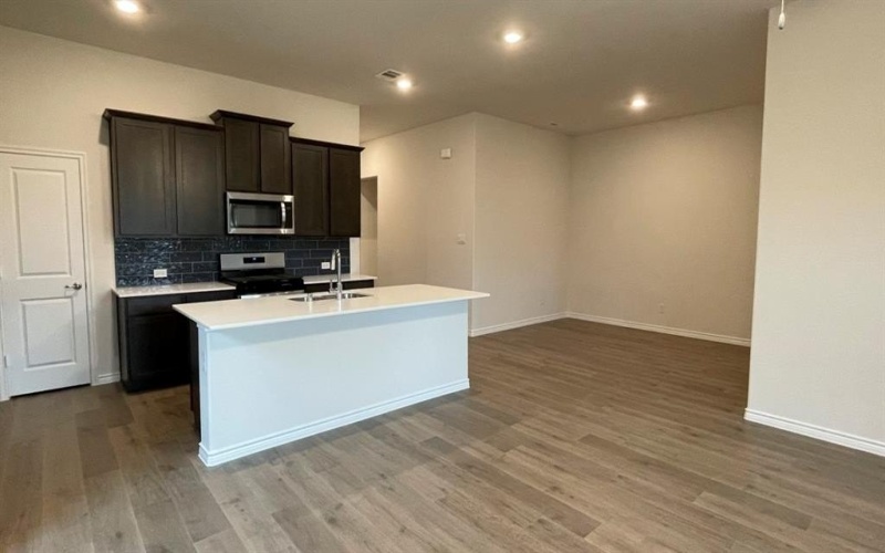 4165 Plateau Drive, Forney, TX 75126, 4 Bedrooms Bedrooms, ,2 BathroomsBathrooms,Residential,For Sale,4165 Plateau Drive,20880044