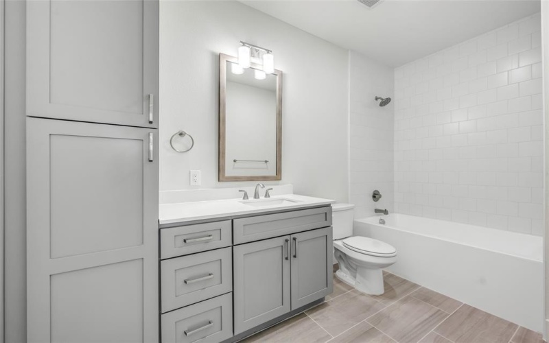 5313 Reiger Avenue #202, Dallas, TX 75214, 1 Bedroom Bedrooms, ,1 BathroomBathrooms,Residential Lease,For Rent,5313 Reiger Avenue,20880895
