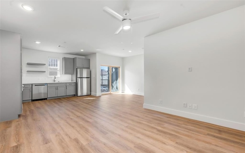 5313 Reiger Avenue #202, Dallas, TX 75214, 1 Bedroom Bedrooms, ,1 BathroomBathrooms,Residential Lease,For Rent,5313 Reiger Avenue,20880895