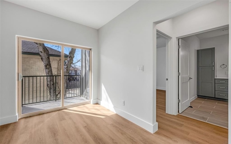 5313 Reiger Avenue #202, Dallas, TX 75214, 1 Bedroom Bedrooms, ,1 BathroomBathrooms,Residential Lease,For Rent,5313 Reiger Avenue,20880895
