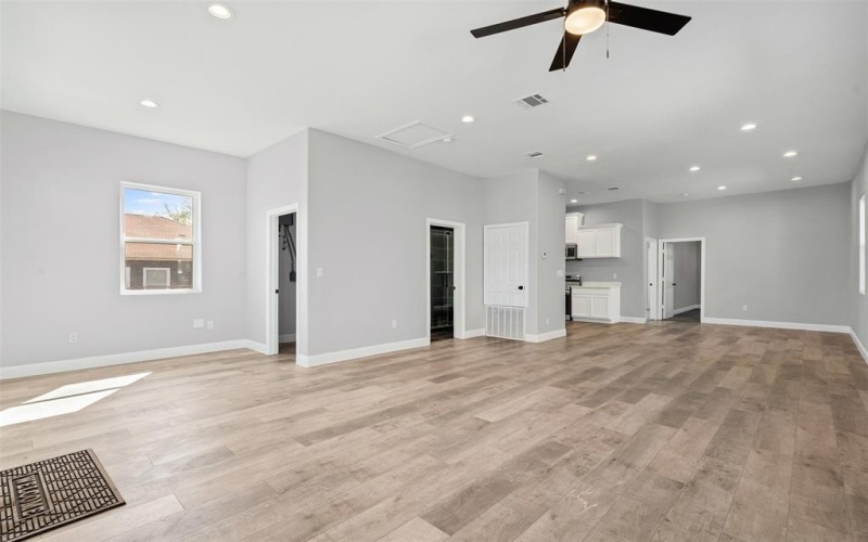 914 E Tucker Street, Fort Worth, TX 76104, 2 Bedrooms Bedrooms, ,2 BathroomsBathrooms,Residential,For Sale,914 E Tucker Street,20881062