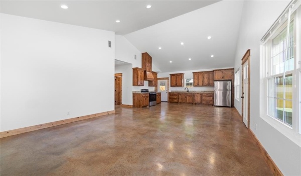 1105 1st Street, Brownwood, TX 76801, 3 Bedrooms Bedrooms, ,2 BathroomsBathrooms,Residential,For Sale,1105 1st Street,20881146