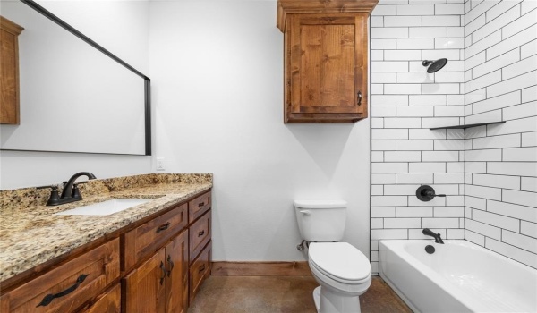 1105 1st Street, Brownwood, TX 76801, 3 Bedrooms Bedrooms, ,2 BathroomsBathrooms,Residential,For Sale,1105 1st Street,20881146